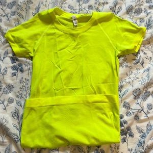 Lulu lemon swiftly tech size 2